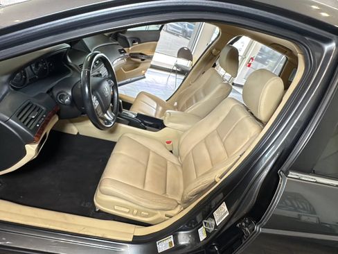 Used 2010 Honda Crosstour EX-L image 30