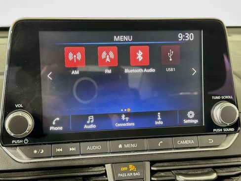 Used 2024 Nissan Altima 2.5 SV FWD image 33