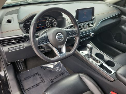 Used 2022 Nissan Altima 2.5 SR w/ Midnight Edition Package FWD image 20
