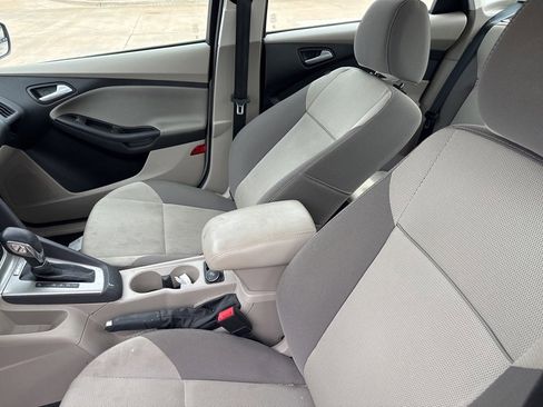 Used 2014 Ford Focus SE image 4
