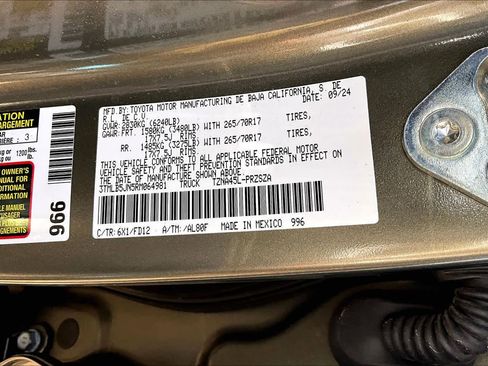 Certified 2024 Toyota Tacoma TRD Off-Road image 34