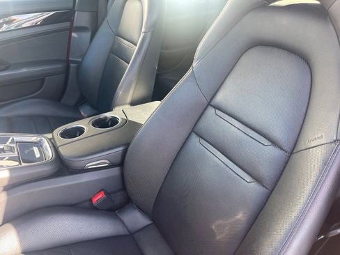 Used 2020 Porsche Panamera 4S image 3