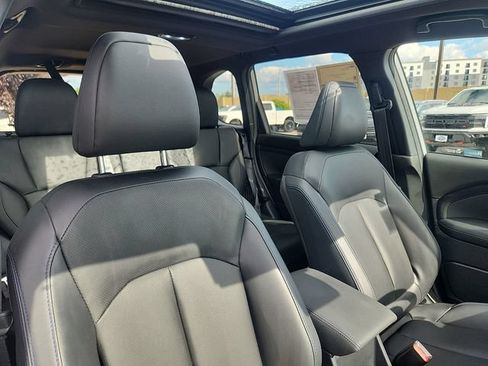 Used 2025 Subaru Forester Limited AWD/4WD image 32