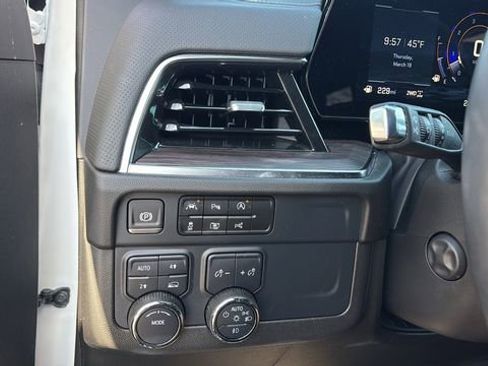 Used 2025 Chevrolet Tahoe Premier image 21