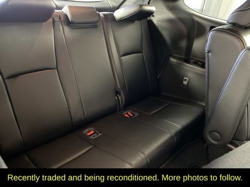 Used 2021 Toyota Highlander XSE AWD/4WD image 13