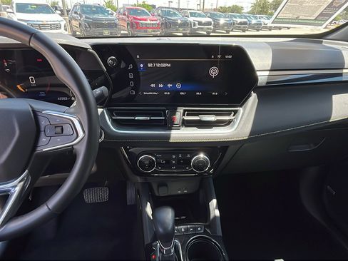 Used 2024 Chevrolet TrailBlazer ACTIV w/ Convenience Package FWD image 19