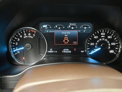 Used 2018 Ford F150 King Ranch w/ Equipment Group 601A Luxury AWD/4WD image 2