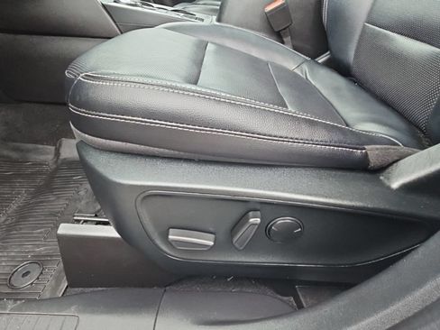 Used 2022 Ford Escape SEL w/ Technology Package FWD image 27