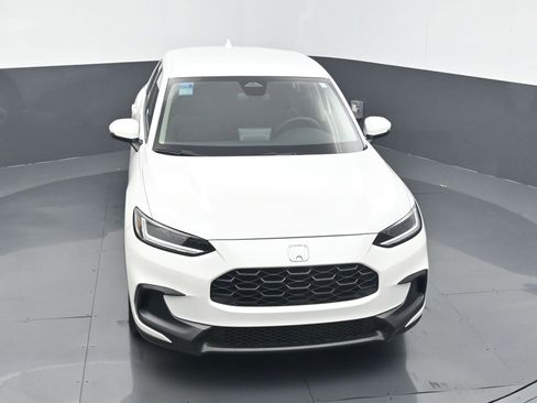 Certified 2025 Honda HR-V LX image 6