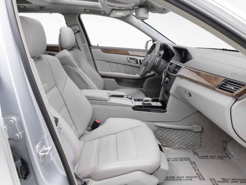 Used 2012 Mercedes-Benz E 63 AMG Wagon image 24