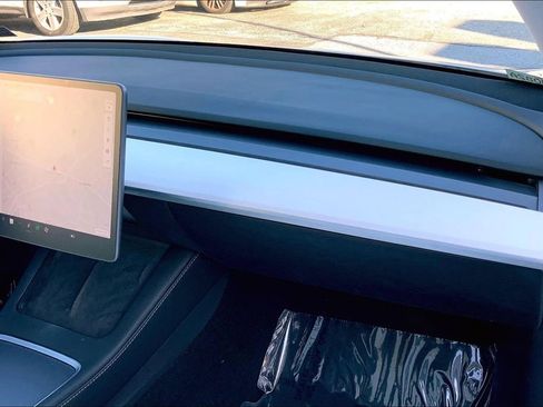 Used 2021 Tesla Model 3 Long Range image 19