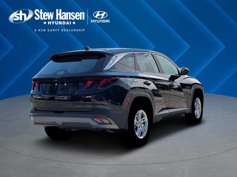 New 2026 Hyundai Tucson SE image 8