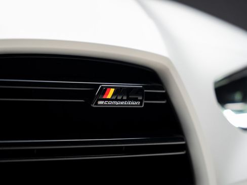 Used 2022 BMW M4 xDrive Competition w/ Parking Assistance Package AWD/4WD image 16
