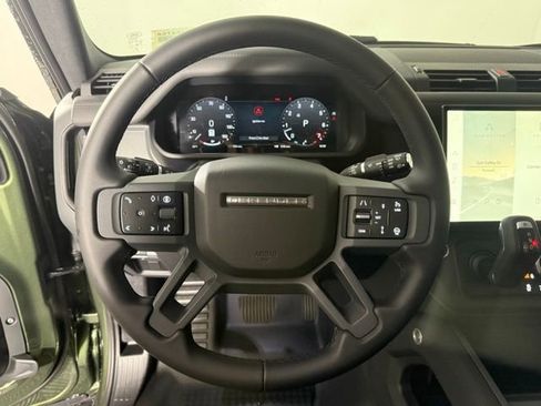 Certified 2026 Land Rover Defender 110 X-Dynamic SE image 18