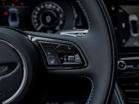 New 2025 Bentley Flying Spur Plug-In Hybrid AWD/4WD image 25