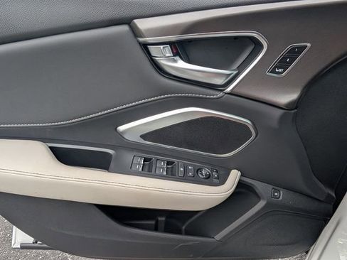 New 2026 Acura RDX SH-AWD image 13