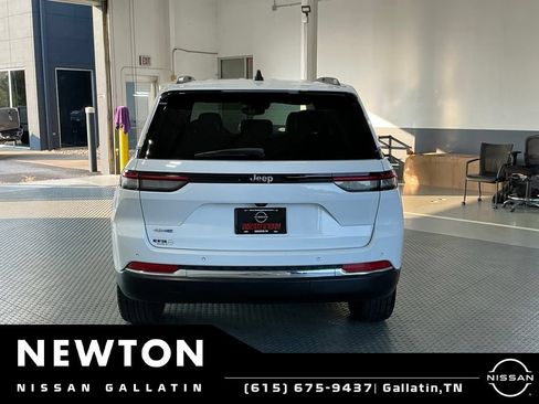 Used 2024 Jeep Grand Cherokee Limited 4xe AWD/4WD image 5