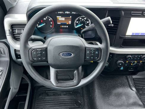 Used 2024 Ford F250 XL w/ XL Chrome Package image 14