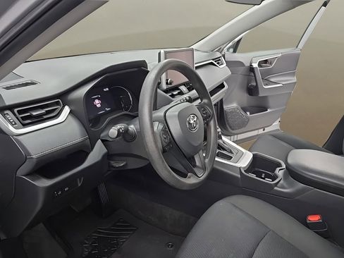 Used 2023 Toyota RAV4 LE image 11