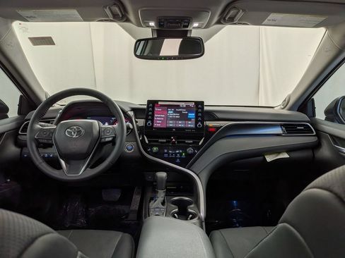 Used 2024 Toyota Camry XSE w/ Navigation Package FWD image 13