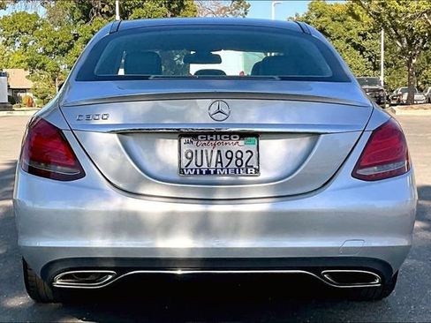 Used 2016 Mercedes-Benz C 300 Sedan image 4