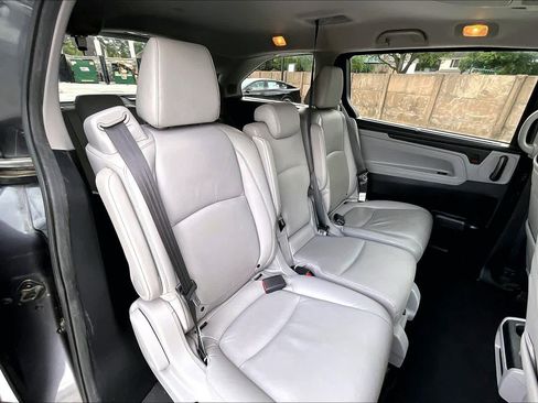 Used 2019 Honda Odyssey Elite image 20