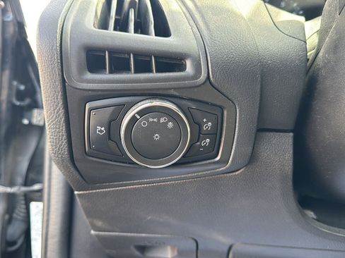 Used 2014 Ford Focus SE image 13