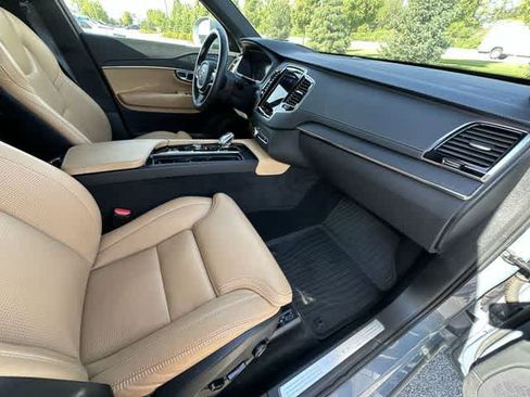 Used 2023 Volvo XC90 B6 Ultimate w/ Protection Package Premier AWD/4WD image 22