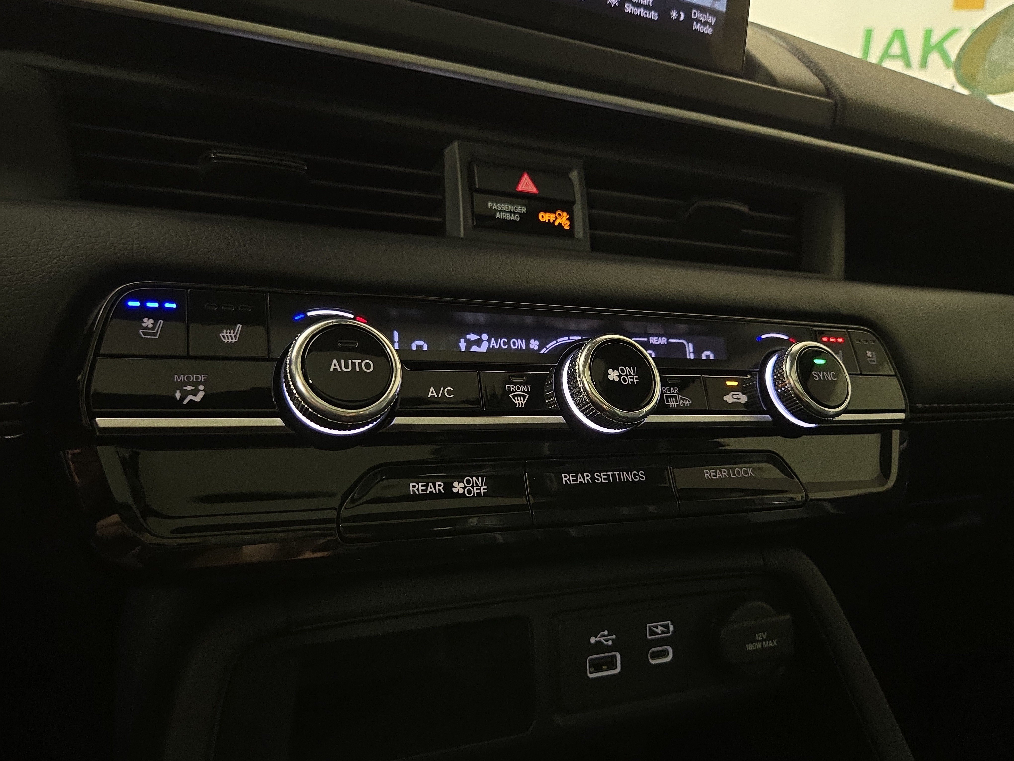 Used 2025 Honda Pilot Elite image 30