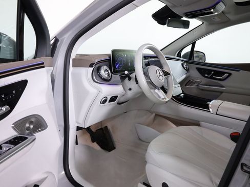 Used 2023 Mercedes-Benz EQE 350+ 4MATIC SUV w/ Exclusive Trim Package image 27