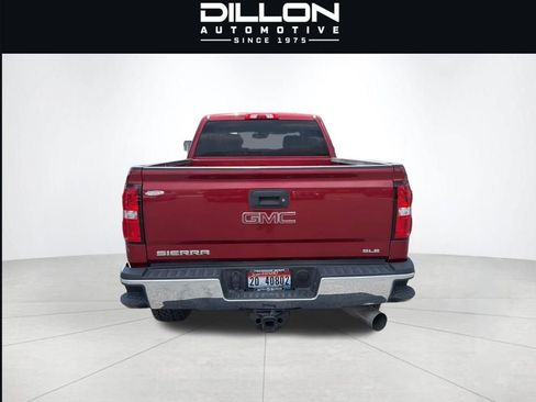 Used 2018 GMC Sierra 2500 SLE w/ SLE Preferred Package AWD/4WD image 3