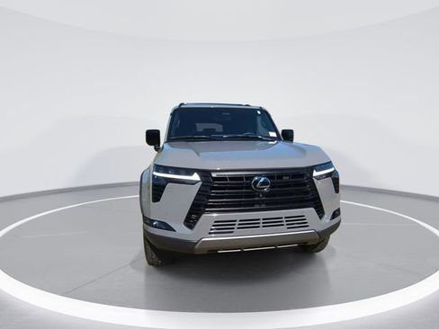 Used 2025 Lexus GX 550 AWD/4WD image 2