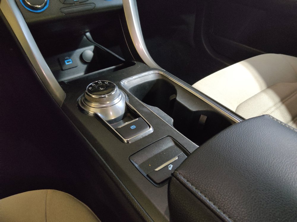 Used 2020 Ford Fusion S FWD image 26