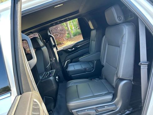 Used 2024 GMC Yukon Denali AWD/4WD image 43