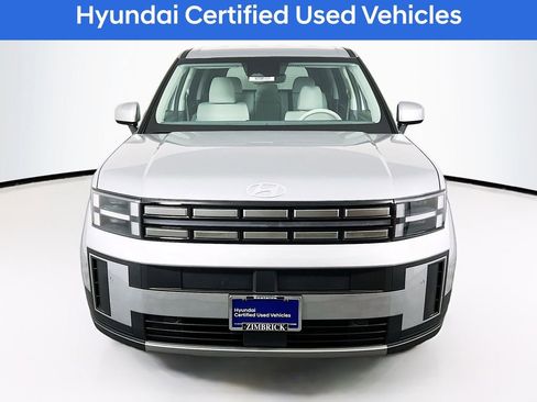 Certified 2025 Hyundai Santa Fe SE image 2