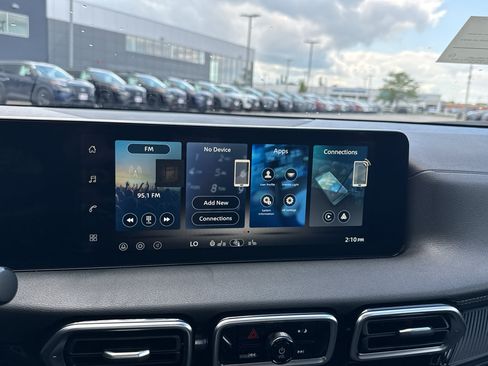 New 2027 Nissan Sentra SV FWD image 17