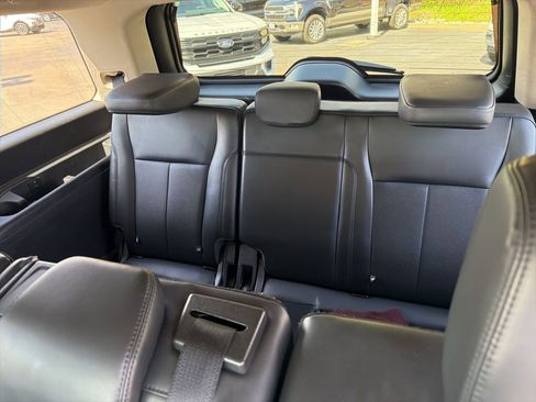 Used 2024 Ford Expedition XLT AWD/4WD image 13