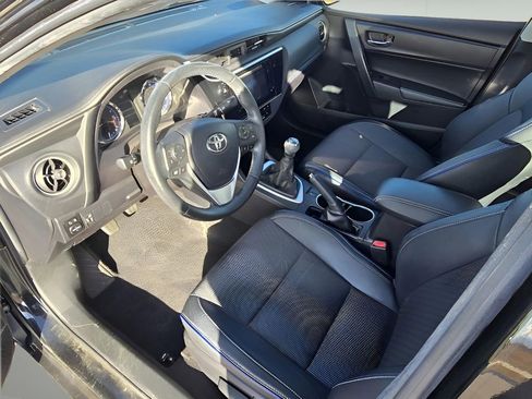 Used 2019 Toyota Corolla SE w/ Carpet Mat Package (TMS) image 24
