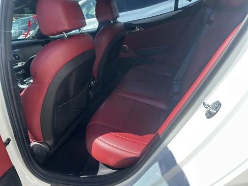 Used 2021 Kia Stinger GT1 AWD/4WD image 8