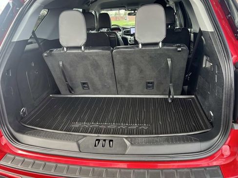 Certified 2024 Ford Explorer XLT w/ Equipment Group 202A image 12