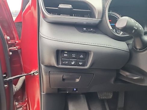 Used 2021 Toyota Highlander Platinum image 14