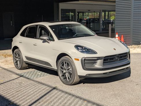 New 2026 Porsche Macan Turbo image 7