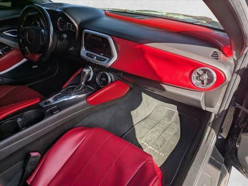 Used 2018 Chevrolet Camaro LT image 18