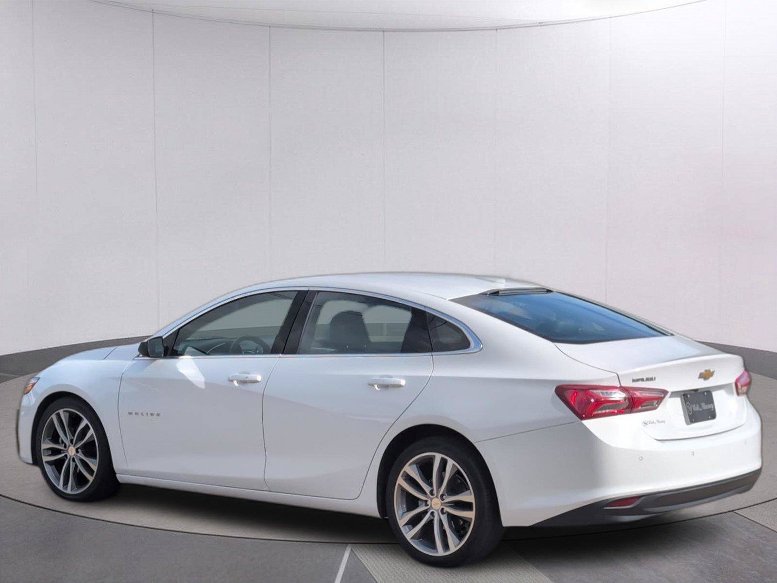 Used 2024 Chevrolet Malibu LT FWD image 3