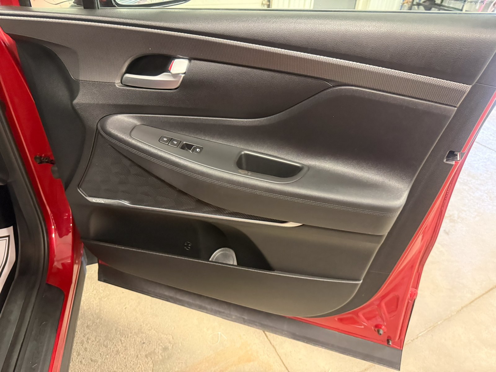 Used 2019 Hyundai Santa Fe SEL FWD image 32