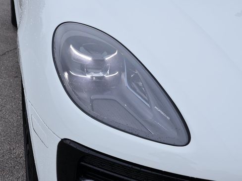 Used 2021 Porsche Macan GTS w/ Premium Package Plus (PF9) image 14