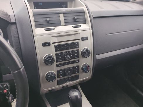 Used 2011 Ford Escape XLT image 27
