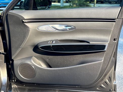 New 2026 Genesis GV70 2.5T image 17