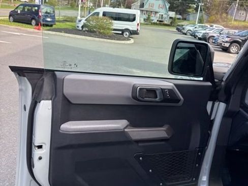 Used 2022 Ford Bronco Black Diamond image 15