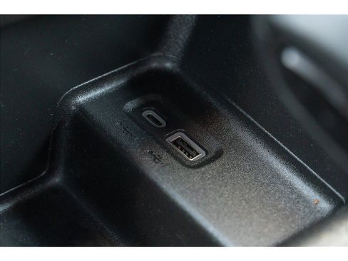Used 2023 Chevrolet Colorado W/T RWD image 33